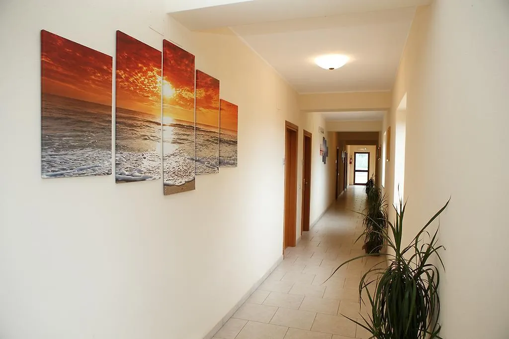 Agriturismo Villa Orchidea Али-Терме 0*,