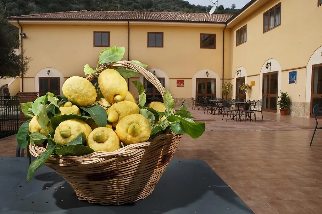 Фермерский дом Agriturismo Villa Orchidea Али-Терме