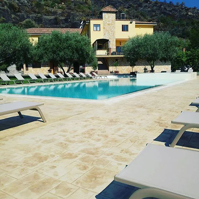 Agriturismo Villa Orchidea Али-Терме Фермерский дом