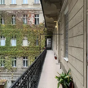 https://tailor-apartment-in-the-center.inbudapesthotels.com